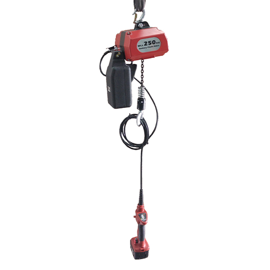 Low voltage hoist with battery for use onsite